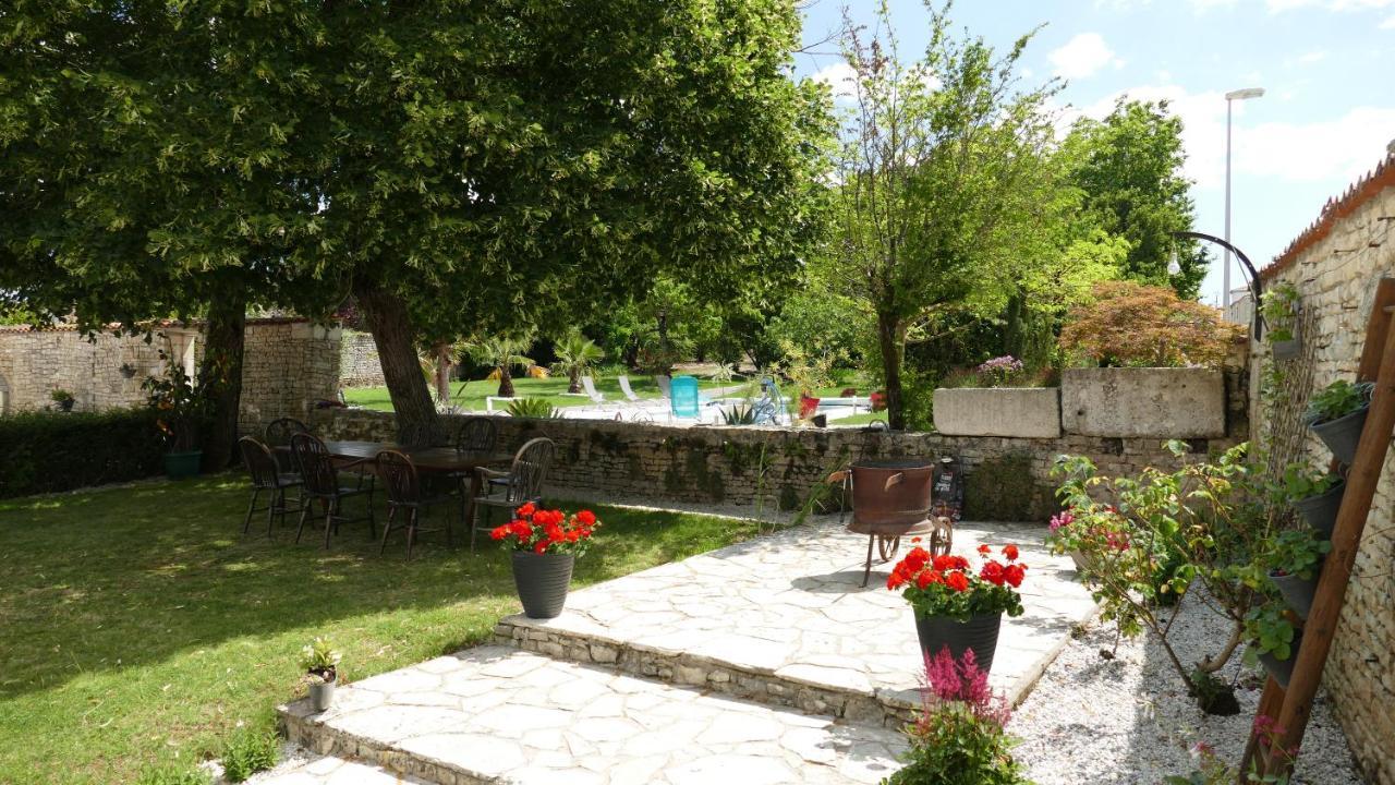 Bed and Breakfast La Rochelle Et L'Aunis Saint-Sauveur-d'Aunis Exteriér fotografie